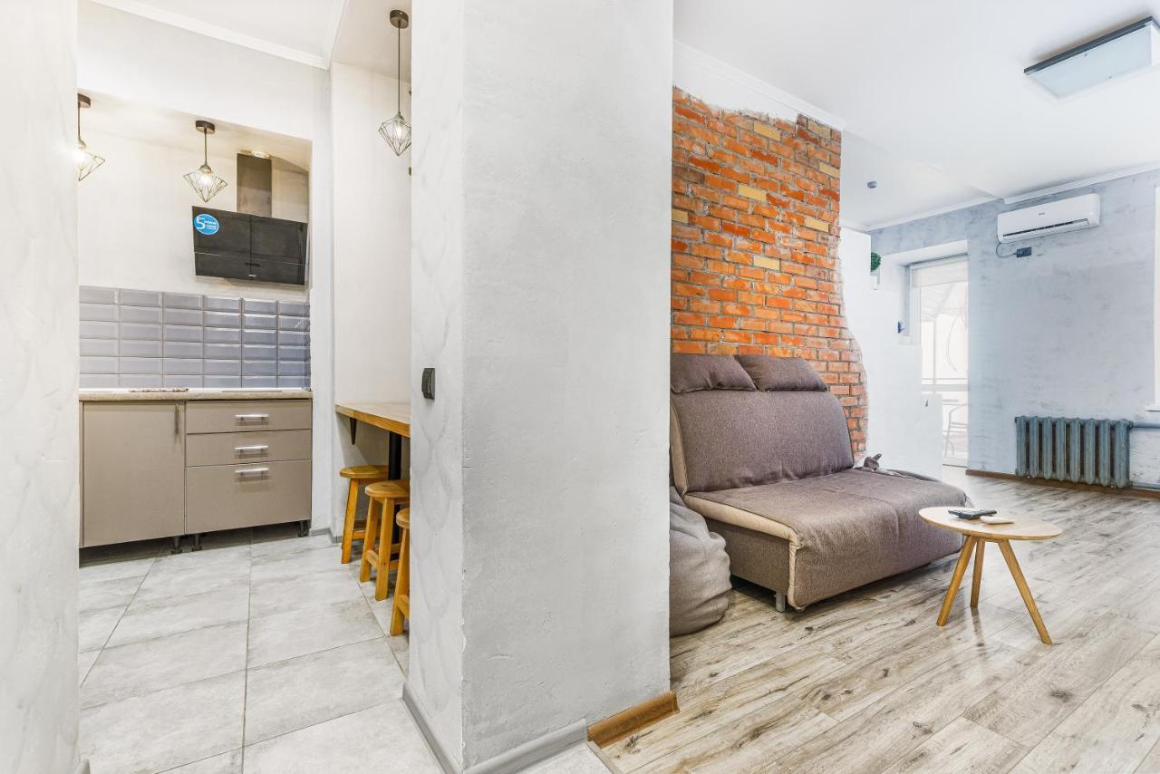 Loft On Mayakovsky 9 Odessa Exteriör bild